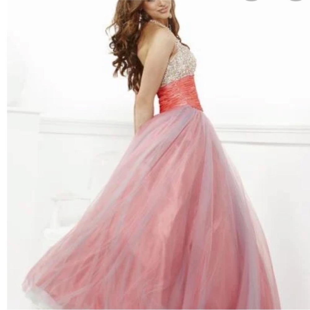 NEW FAVIANA SZ 14 BEADED SATIN TULLE HALTER BALL GOWN - Picture 12 of 13